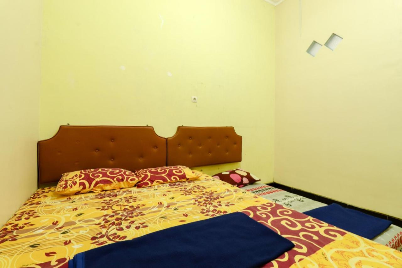 The Joglo Family Hotel Magelang Bagian luar foto