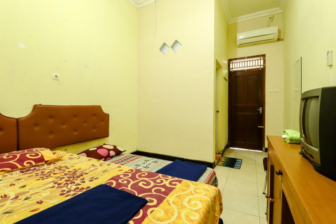The Joglo Family Hotel Magelang Bagian luar foto